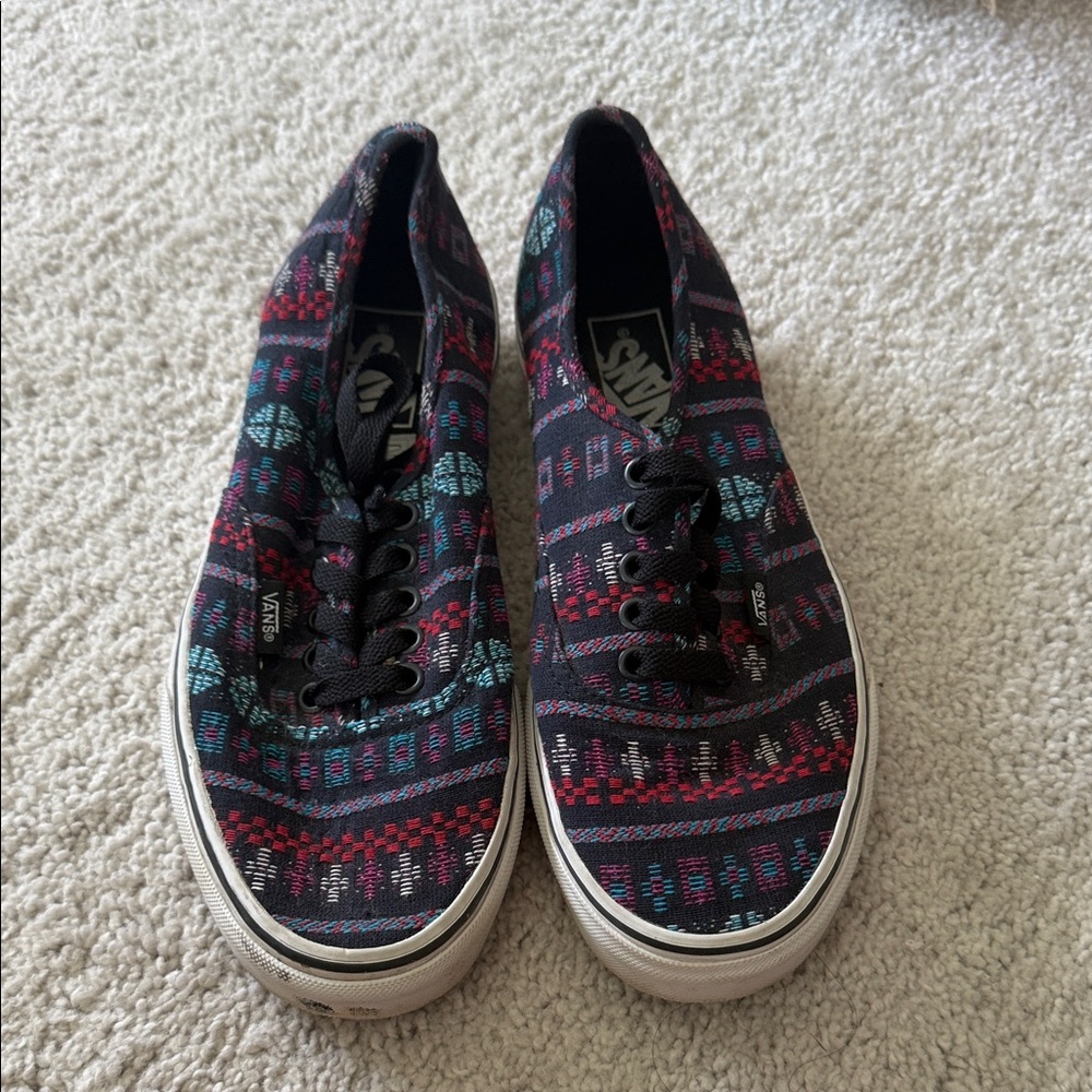 Vans Black and Red Patterned Sneakers